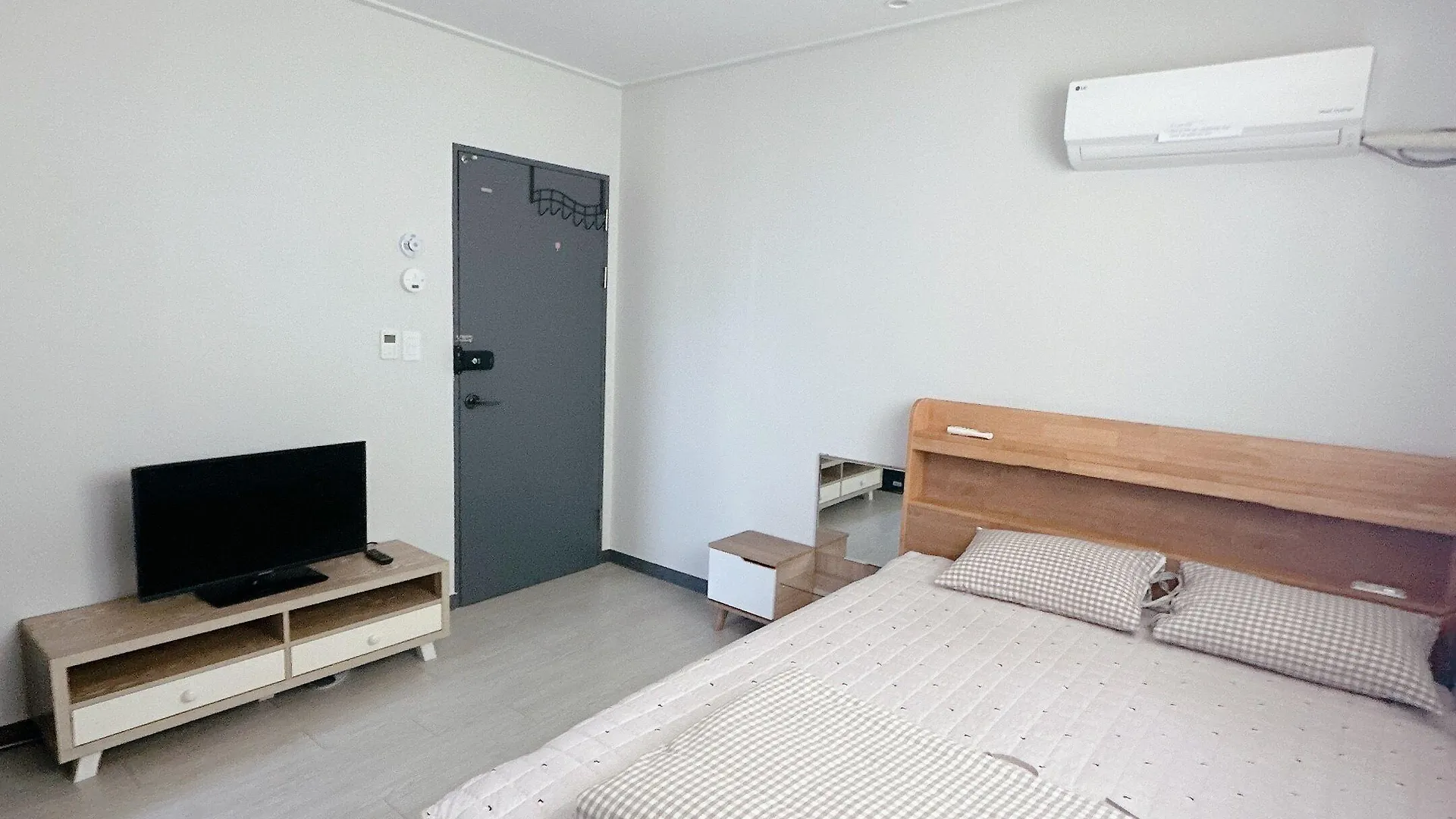 Yolo House Hotel Incheon Guest house