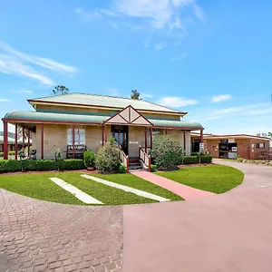 *** Motel Settlers Australia