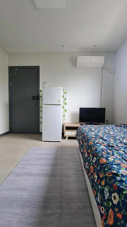 Yolo House Hotel Incheon Guest house