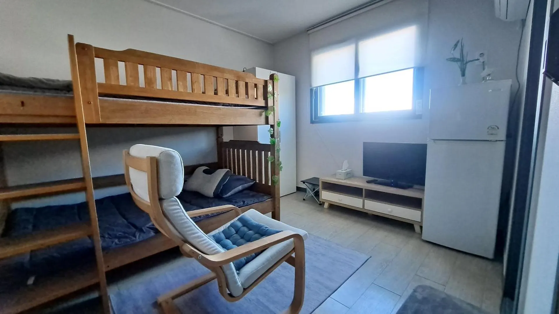 Yolo House Hotel Incheon 0*,