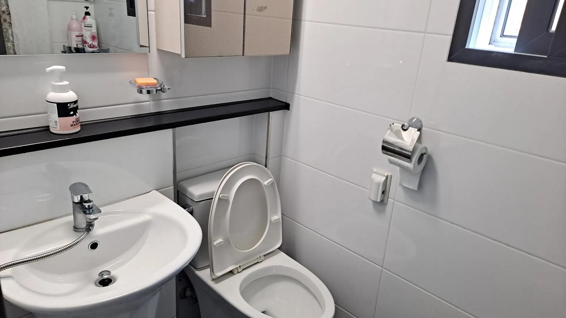 Yolo House Hotel Incheon Guest house