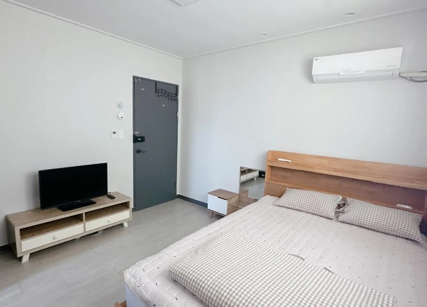 **** Wisma tamu Yolo House Hotel Incheon Korsel