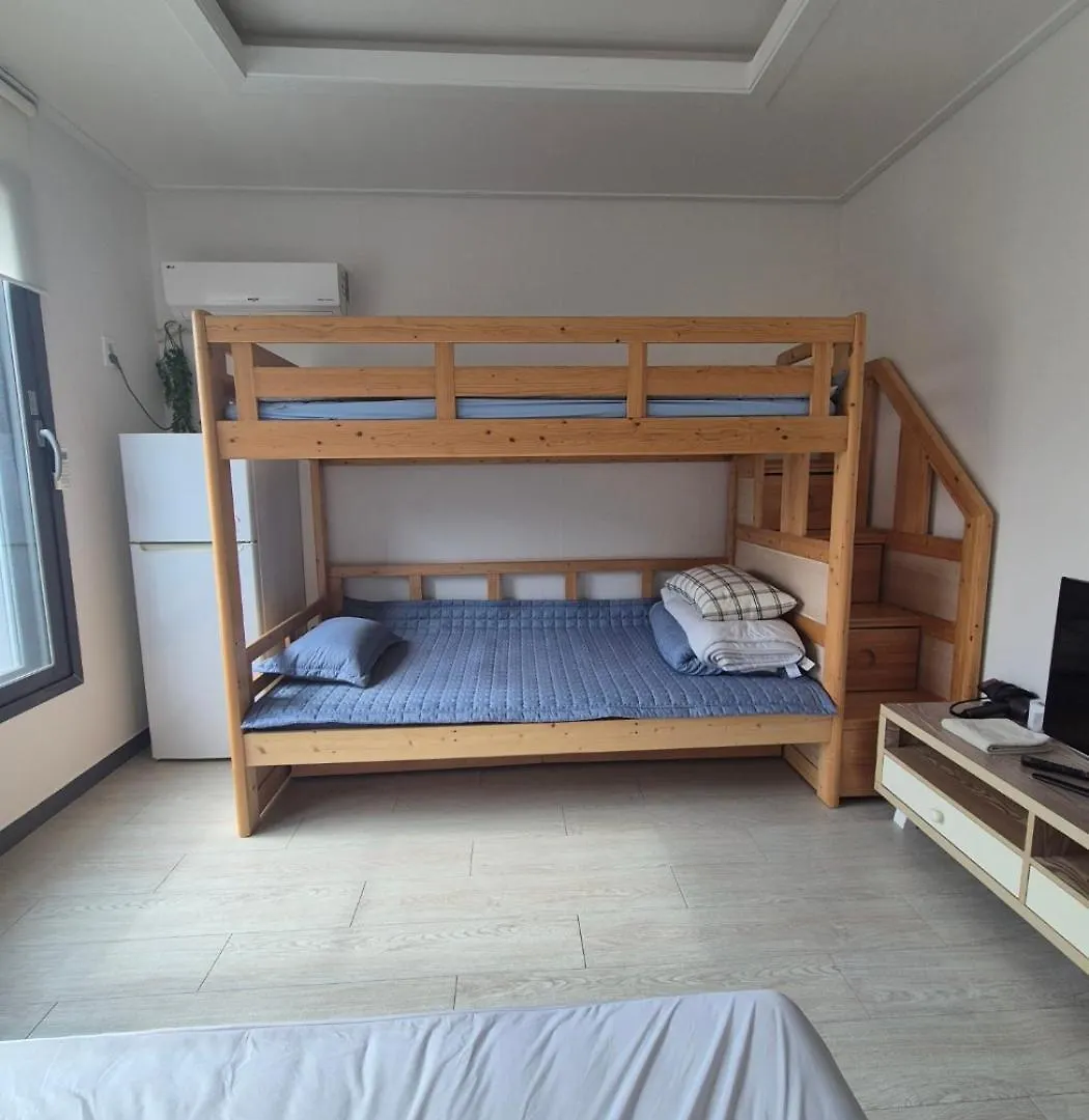 **** Wisma tamu Yolo House Hotel Incheon Korsel