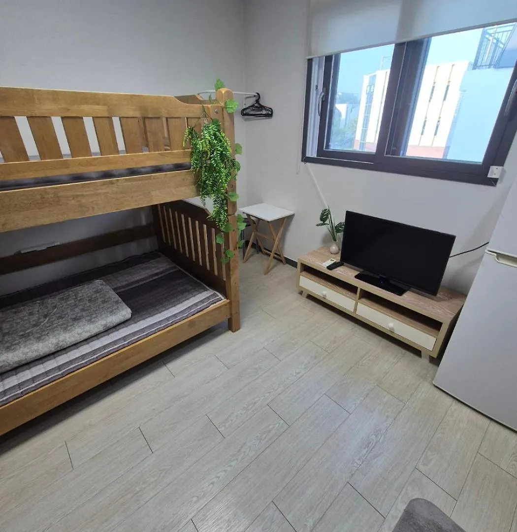 Yolo House Hotel Incheon 4*,  Korsel