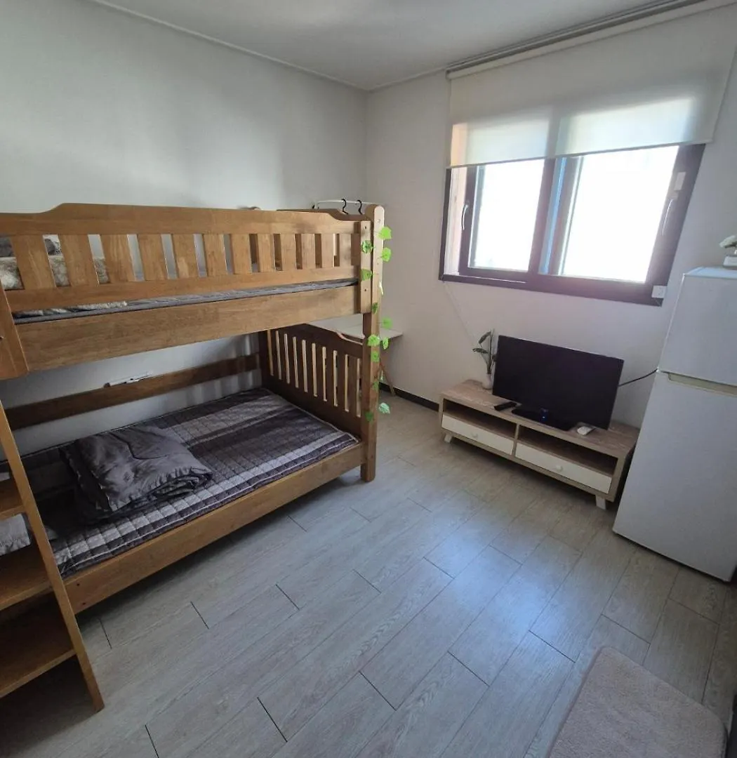 Yolo House Hotel Incheon 4*,