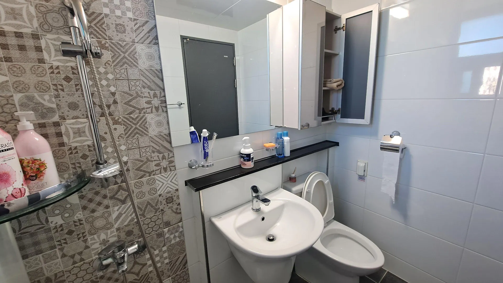 Yolo House Hotel Incheon 4*,